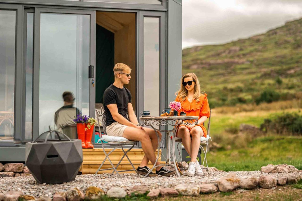 Oaklane Glamping Cabins Кенмар Экстерьер фото